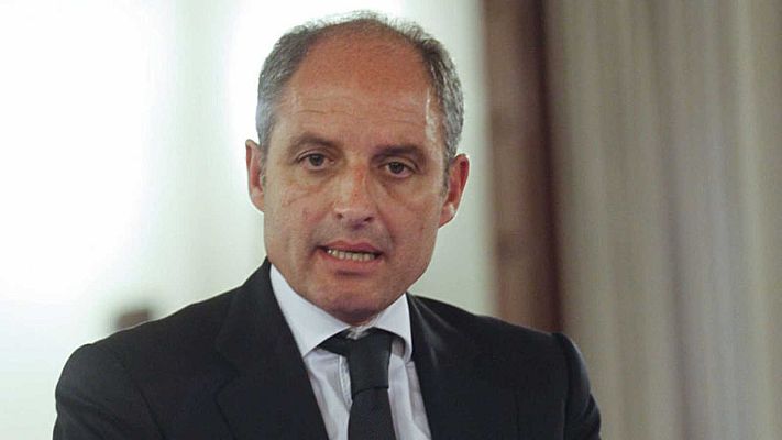 Telediario 1 - Camps niega haber tenido trato con la trama Gürtel y acusa a la Fiscalía de perseguirle