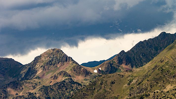 El tiempo - Posibilidad de chubascos y tormentas localmente fuertes en Pirineos, nordeste de Cataluña y sistema Ibérico oriental