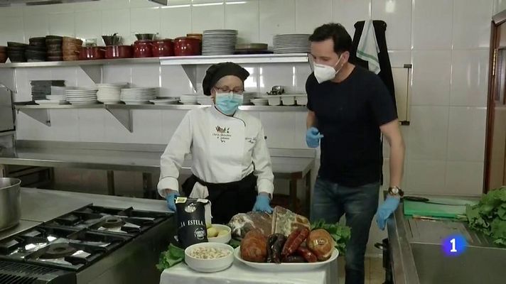 ¡Recogemos berzas en el campo y cocinamos un buen pote!