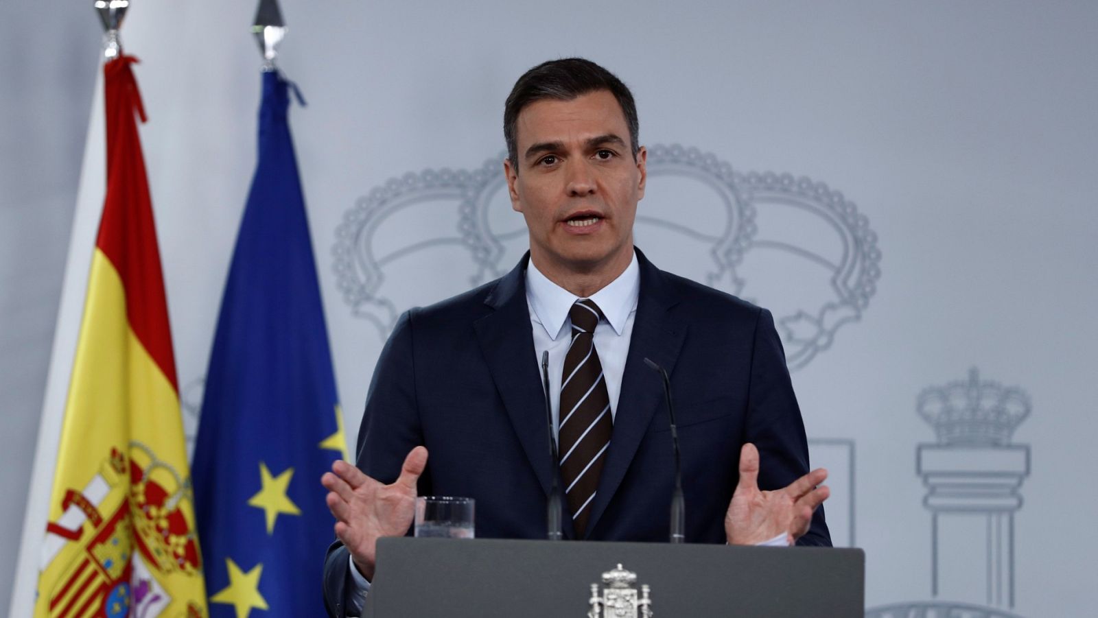 Sánchez: "Fuimos golpeados con fuerza, pero resistimos, doblegamos la curva, contuvimos la propagación del virus"