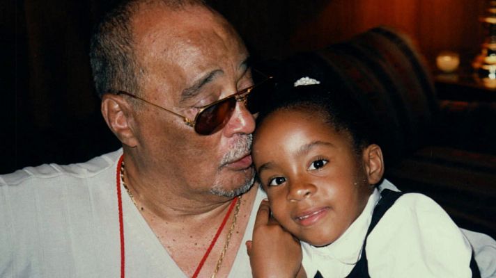 Gente y tendencias - El padre de Whitney Houston la demandó por $100 millones