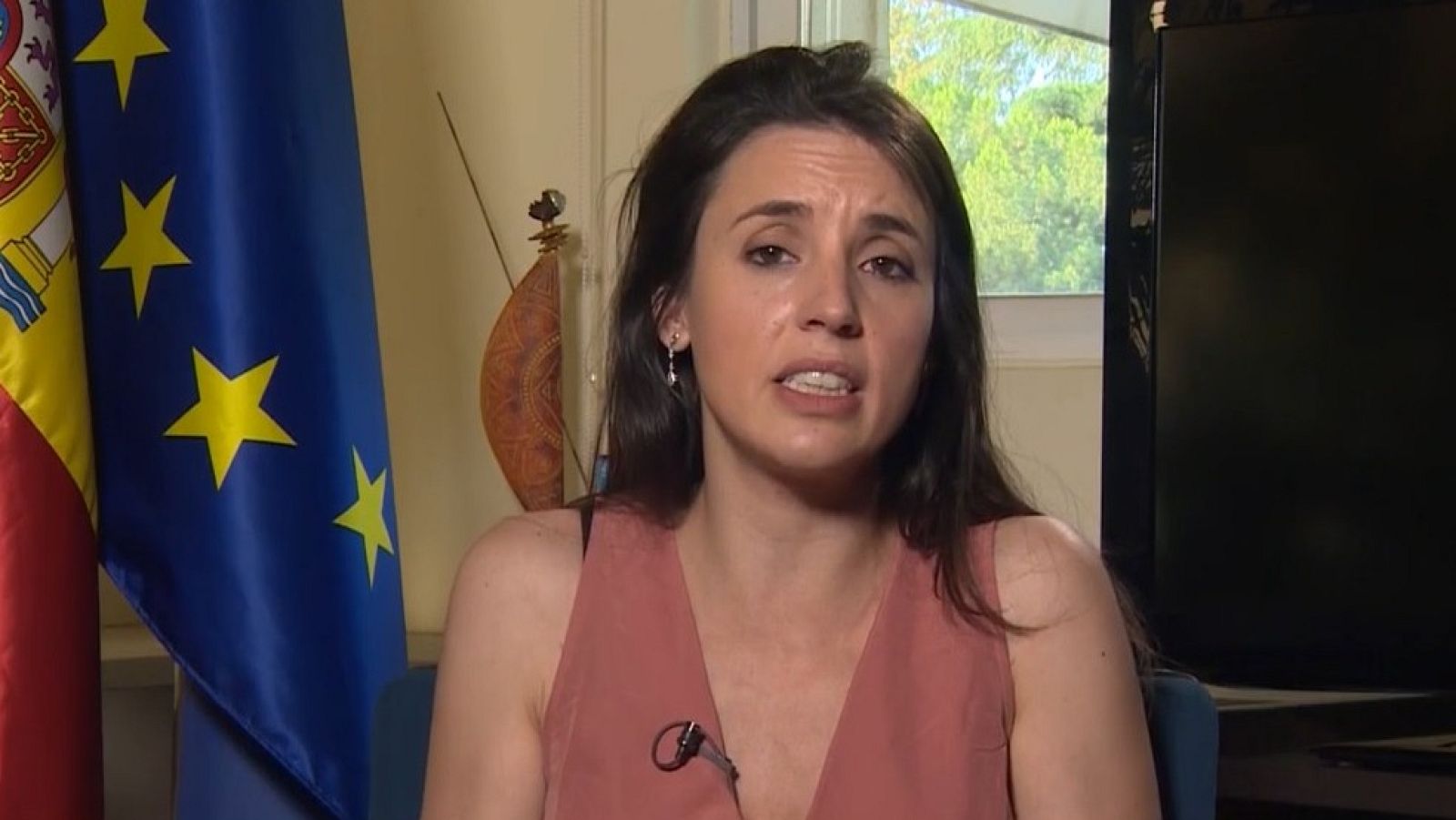 Montero denuncia a una concejal de Vox en Galapagar por acoso en su domicilio