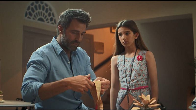 'La cinta de Álex', la primera película española en estrenarse en cines tras la cuarentena | Ver