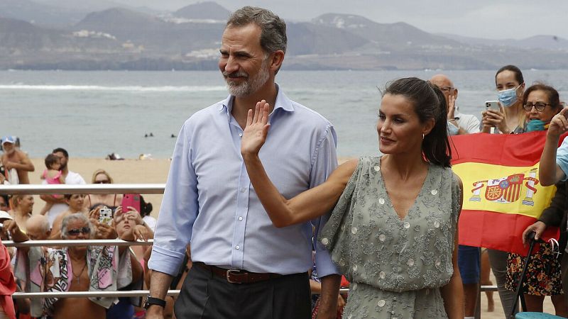 El rey infunde ánimo para levantar el país entre todos y con la ayuda europea