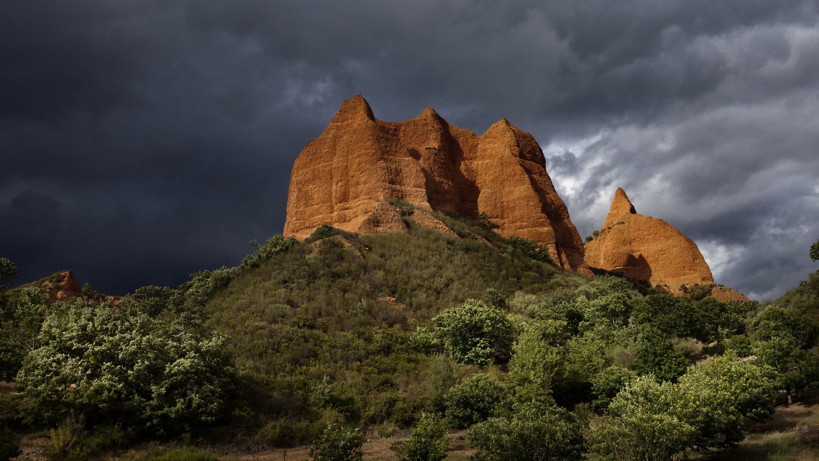 Tormentas localmente fuertes en zonas del norte y centro peninsulares - Ver ahora