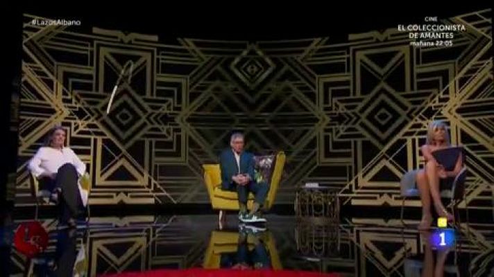 Lazos de sangre - Romina y Al Bano según sus firmas