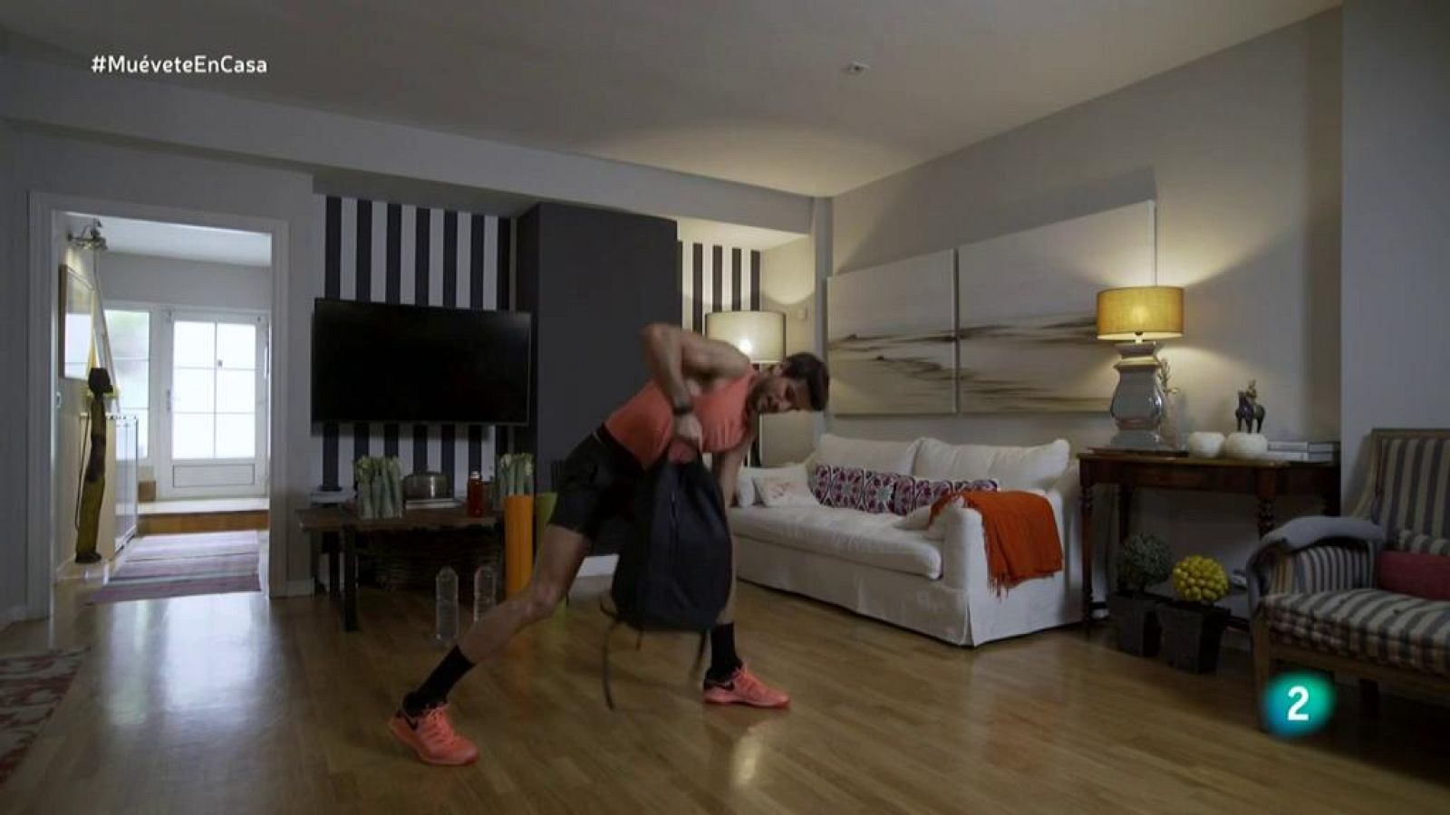 Muévete en casa - ¡Haz estas series para fortalecer brazos y piernas!