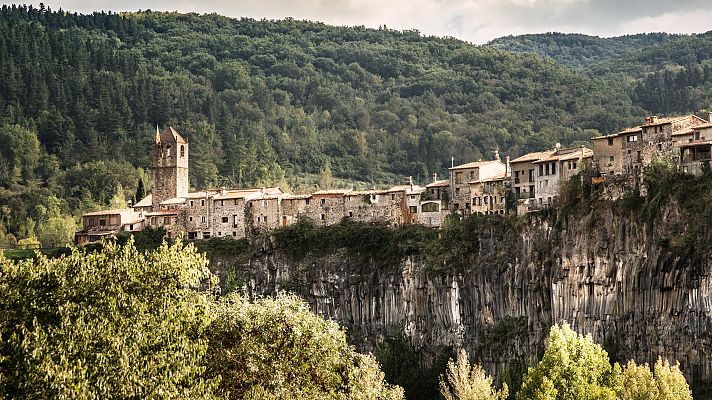 España Directo - Descubriendo la vida en las coladas de lava de La Garrotxa