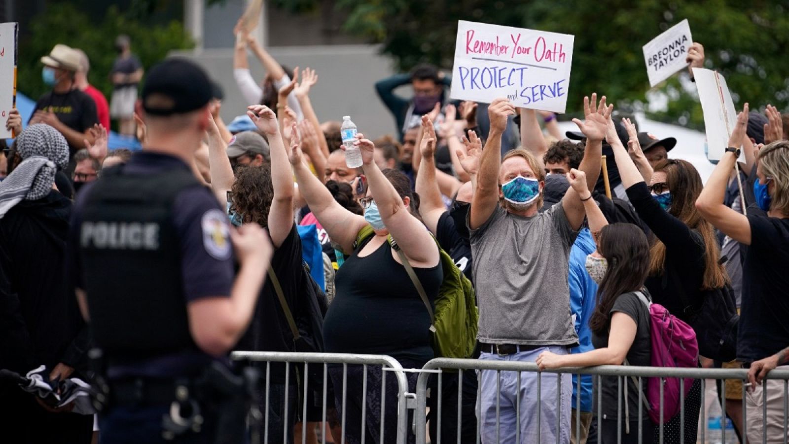 Estados Unidos | Un hombre muere en un tiroteo durante una protesta antirracista en Kentucky, Estados Unidos