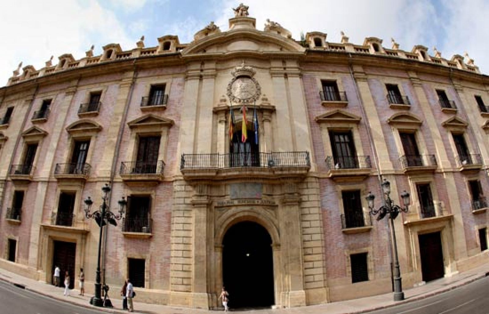 El auto del Tribunal Superior de Justicia de Valencia explica que no encuentra delito de cohecho pasivo | Ver