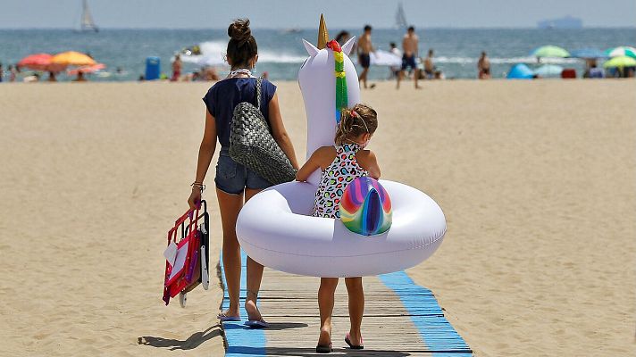 Telediario 1 - Los apartamentos turísticos comen terreno a los hoteles