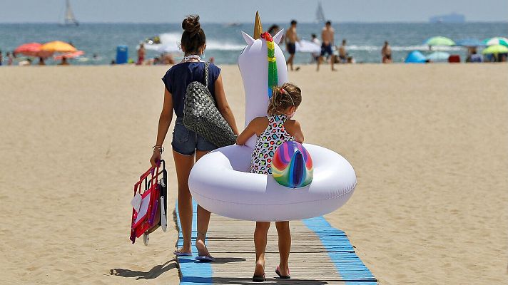 Telediario 1 - Los apartamentos turísticos comen terreno a los hoteles