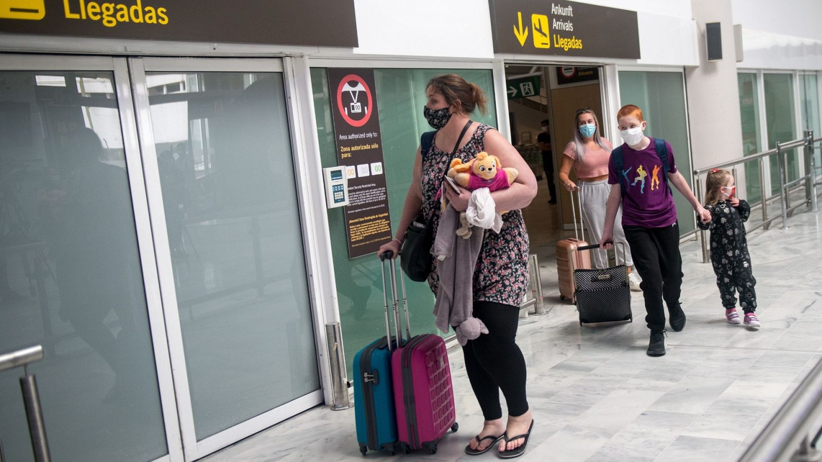 Coronavirus|España confirma la lista de 15 países "seguros" a los que la UE abrirá sus fronteras "entre el 2 y 3 de julio"