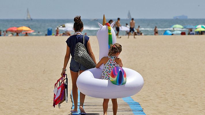 Temperaturas mínimas que no bajan de los 20 grados en el sur peninsular y litoral mediterráneo