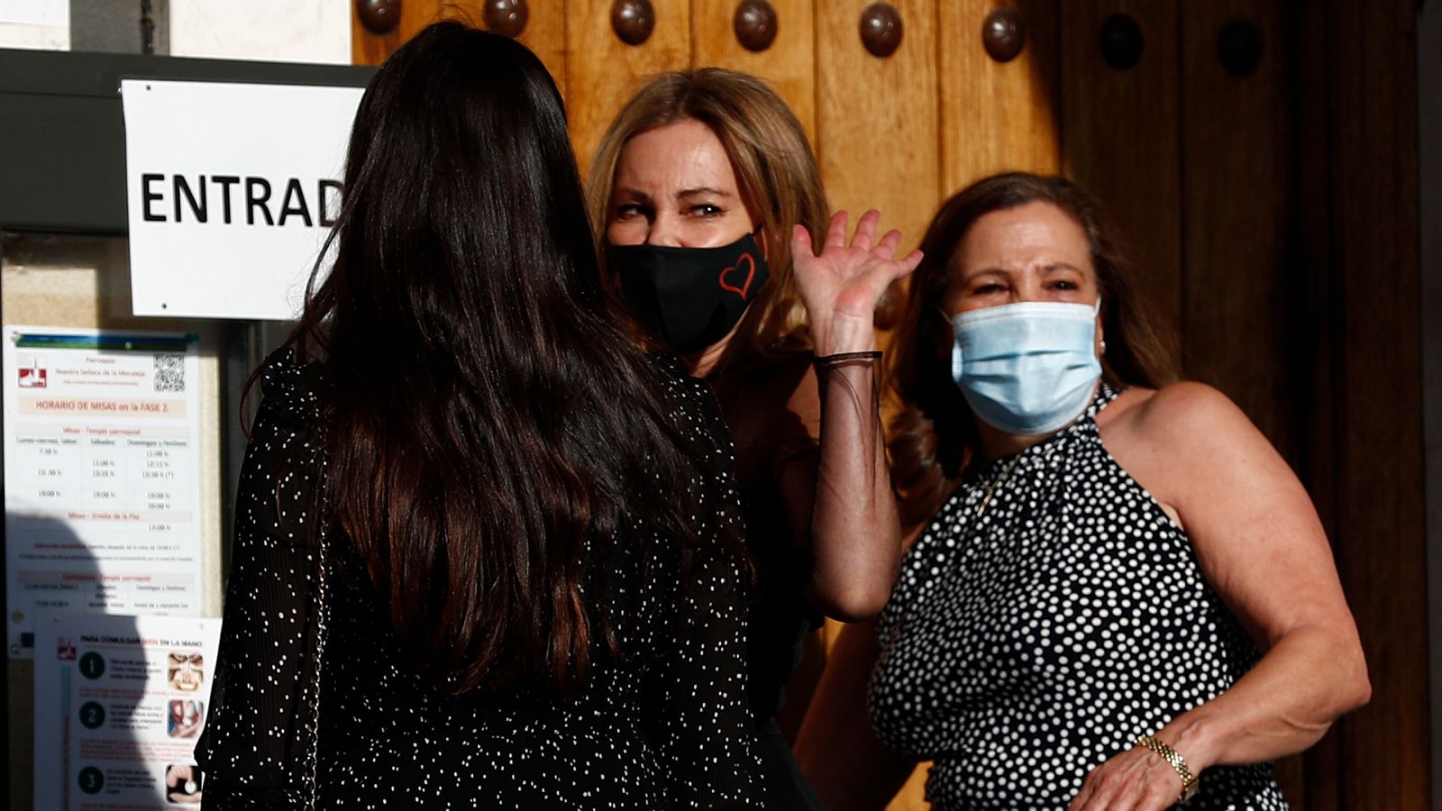 Ana Obregón y Alessandro Lequio despiden a su hijo