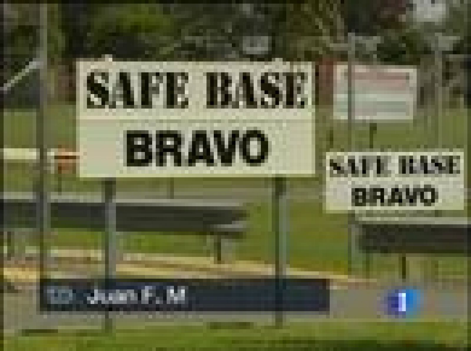 La policía australiana ha detenido a cuatro personas que estarían planeando un ataque suicida contra una base militar | Ver