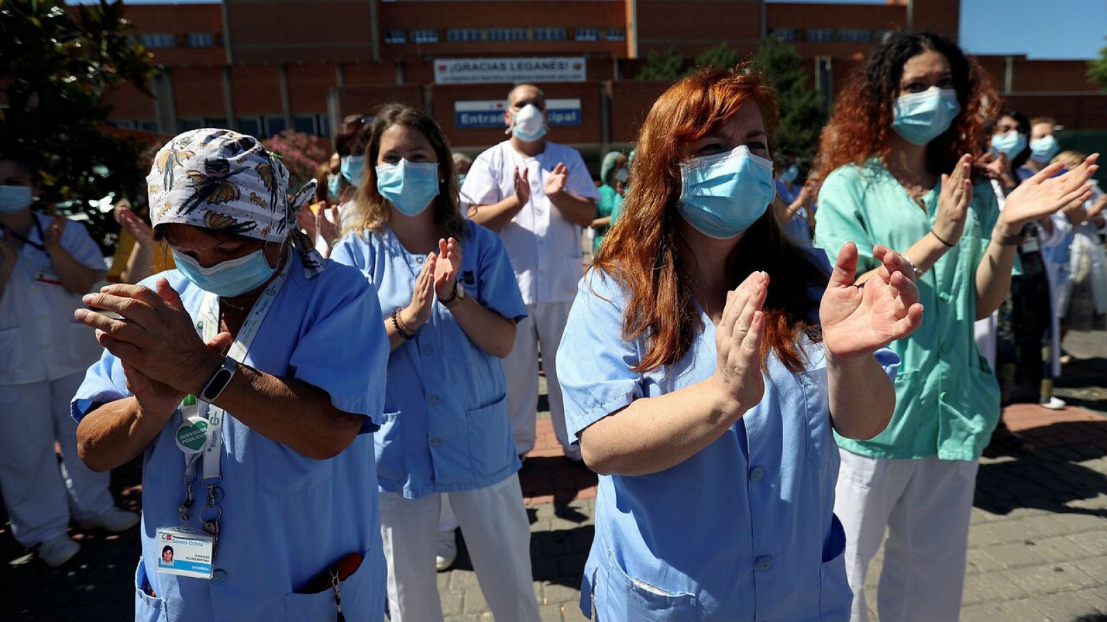 Sanidad notifica un total de 2.119 sanitarios contagiados de coronavirus desde el once de mayo - RTVE.es