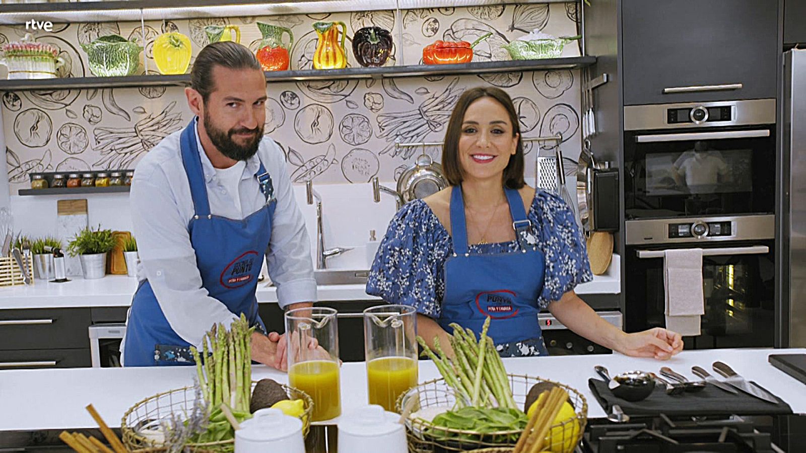 Sin programa: La 1 estrena 'Cocina al punto con Peña y Tamara' | RTVE Play