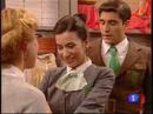 Amar en tiempos revueltos - Manolita deja los Almacenes Rivas