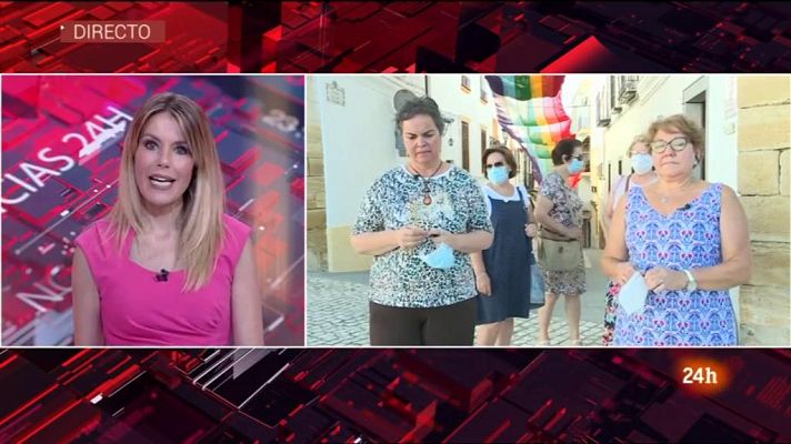 RTVE Igualdad - Mujeres de Aguilar de la Frontera en Córdoba tejen una de las banderas LGTBI más largas del mundo
