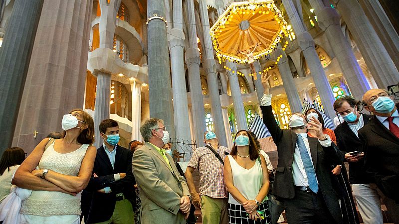 La Sagrada Familia de Barcelona reabre sus puertas para los trabajadores sanitarios