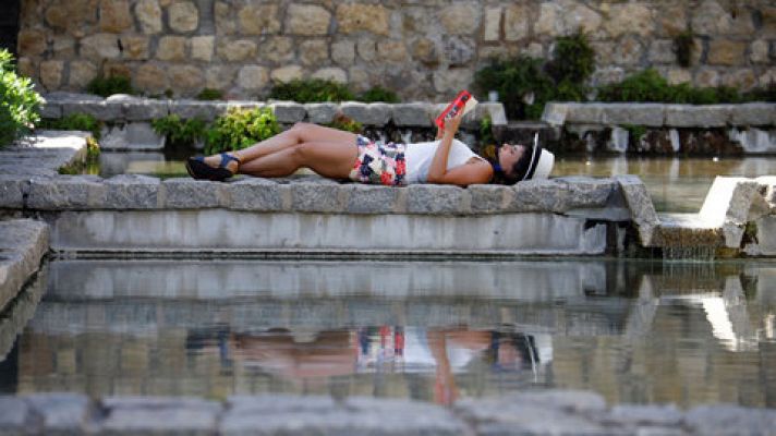 El tiempo - Cielos poco nubosos o despejados con algunas nubes de evolución diurna en Baleares