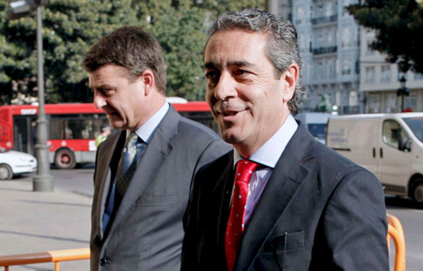 El Partido Popular insiste en que detrás de ese recurso está el Gobierno y que se está utilizando a la Fiscalía para perseguir a la oposición.