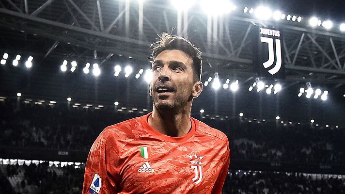 Telediario 1 - Buffon entra en la historia de la Serie A con sus 648 partidos oficiales