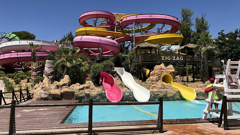 Los parques acuáticos valencianos reabren sus puertas bajo estrictas medidas sanitarias - RTVE.es - Telediario 1 | Ver