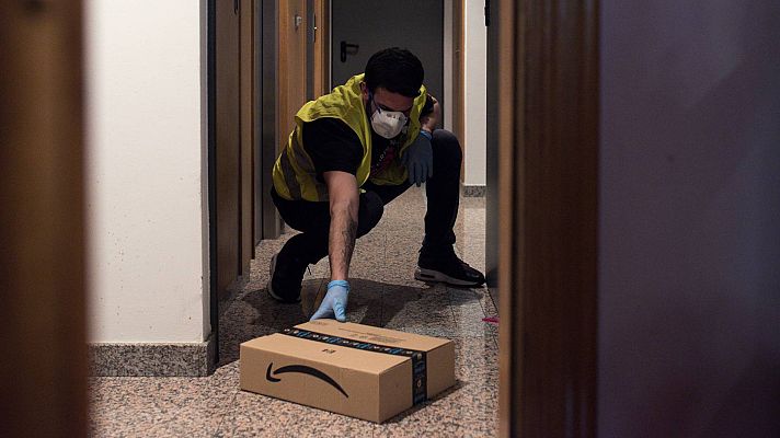 Telediario 1 - Oxfam Intermón pide sacar de la precariedad a trabajadores esenciales durante la pandemia