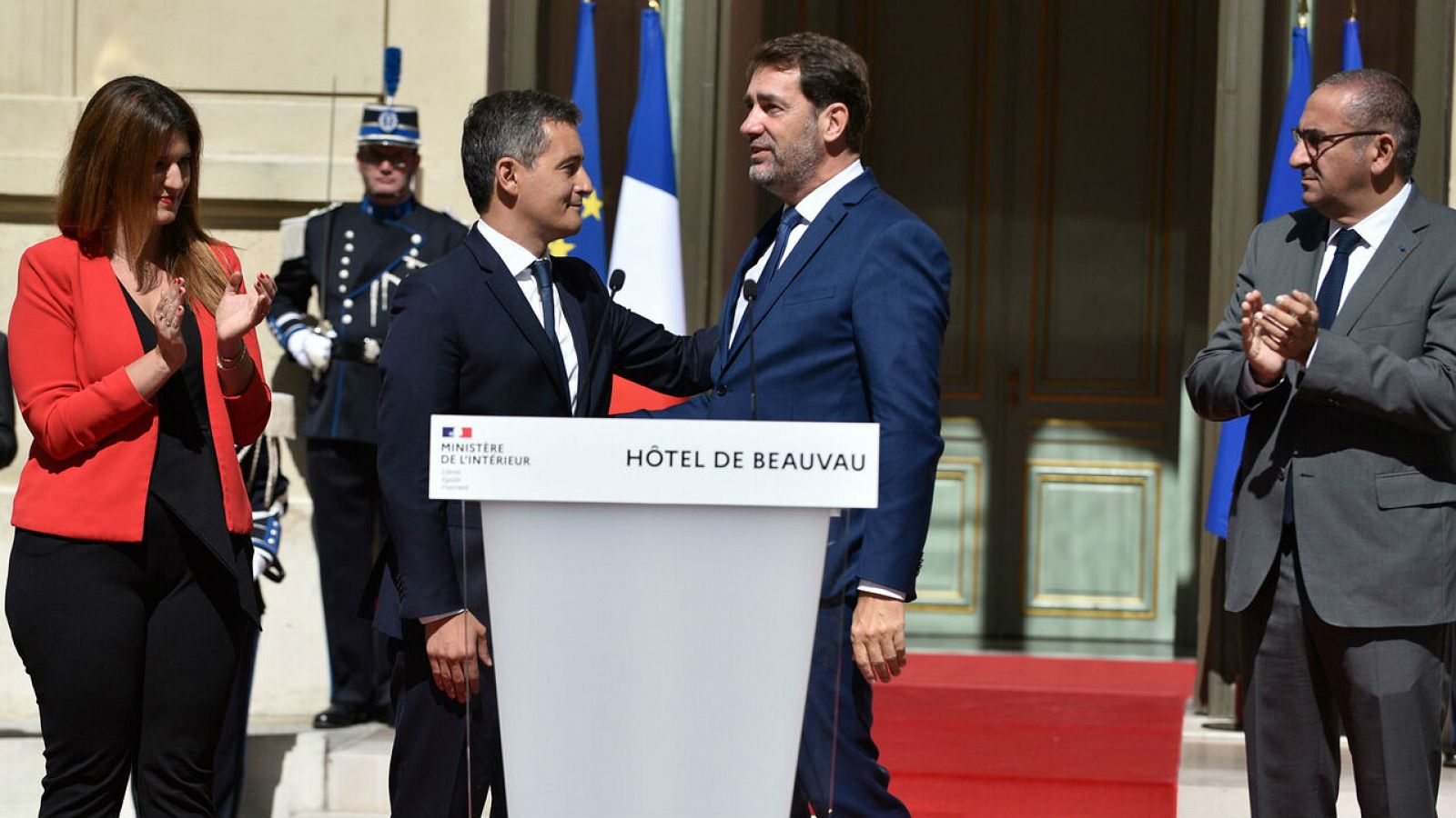 El nuevo gobierno francés toma posesión de sus cargos - RTVE.es