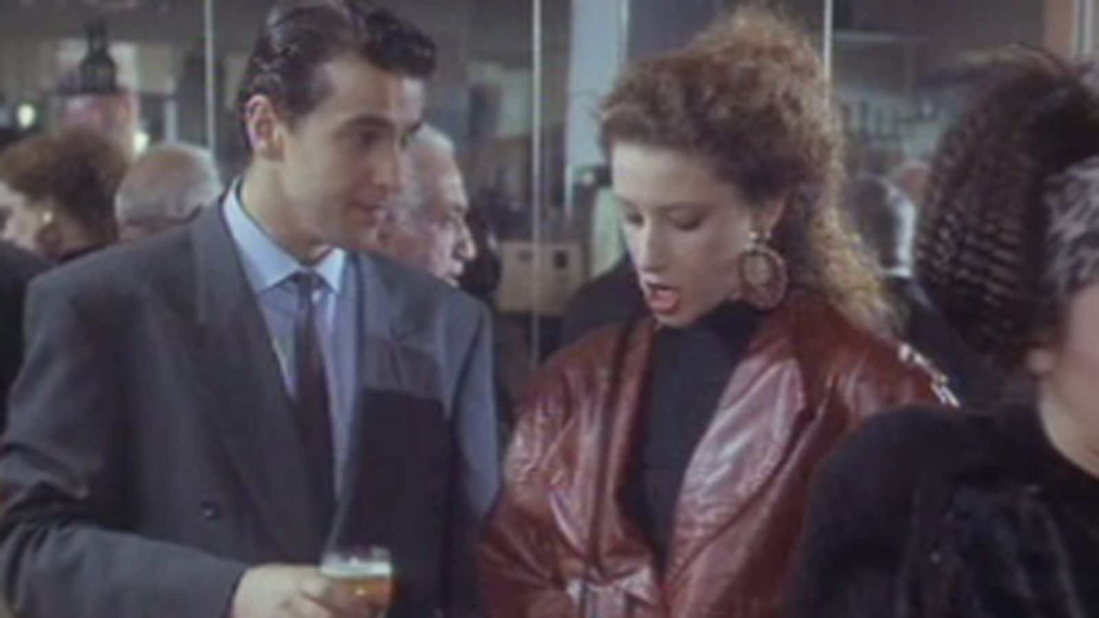 Muerte a destiempo - La vida por la espalda - Muerte a destiempo | Ver