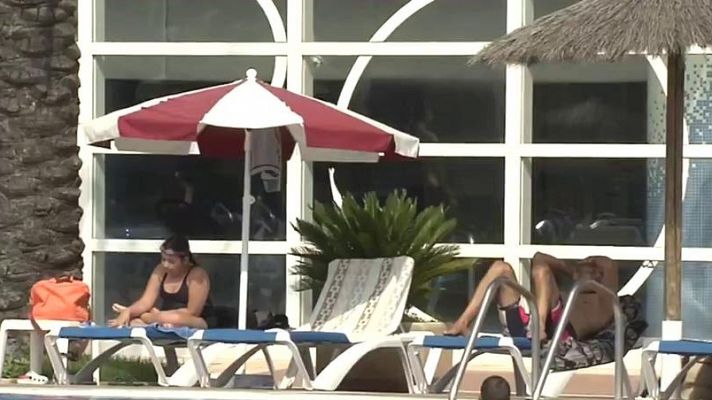 Telediario 1 - Estrictos protocolos de seguridad en los hoteles