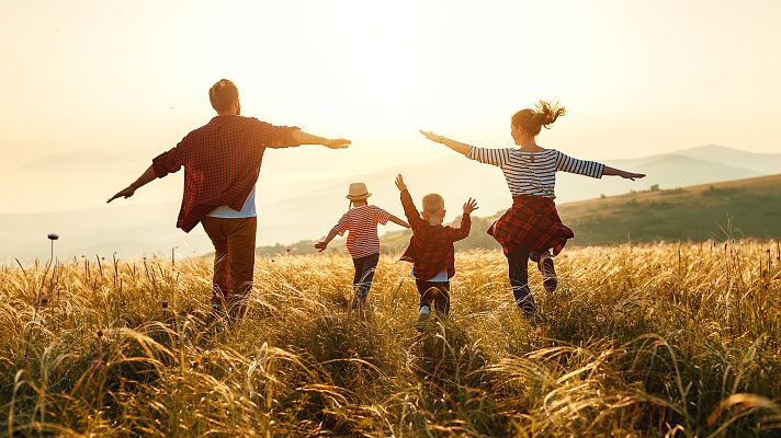 Telediario 1 - Unas vacaciones más esperadas que nunca