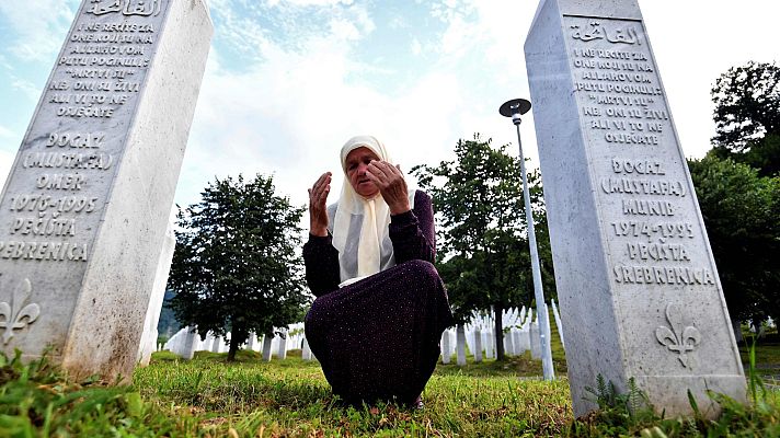 Telediario 1 - 25 años de la matanza de Srebrenica, la mayor masacre en Europa tras la Segunda Guerra Mundial