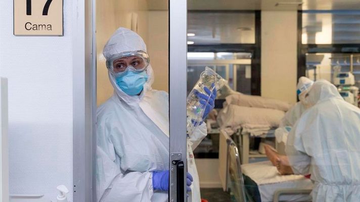 Telediario 1 - 'Vocación', un homenaje a los sanitarios fallecidos