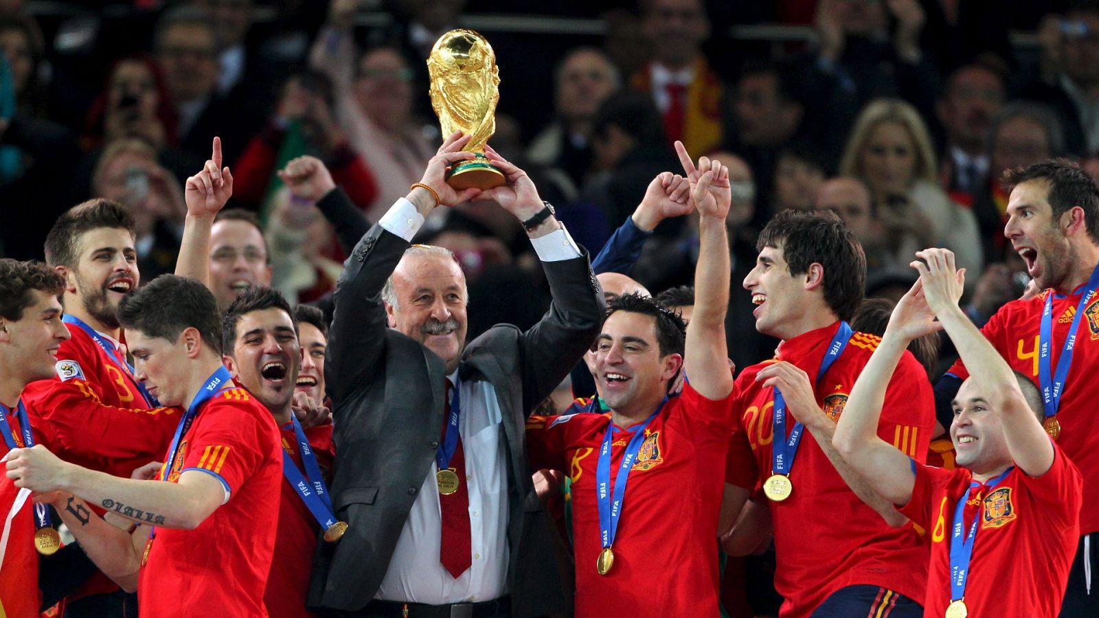 Álvarez café - Programa 7: Vicente del Bosque, exseleccionador de fútbol - RTVE.es - Álvarez café | Ver