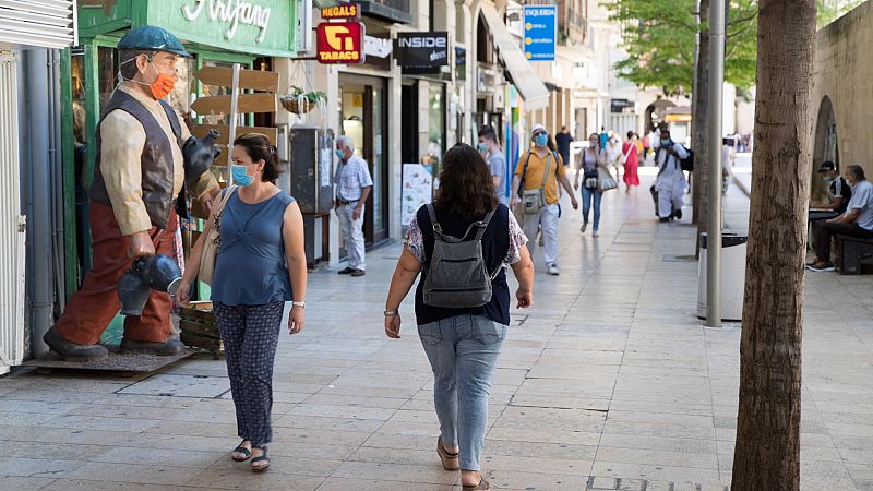 El posible endurecimiento del confinamiento preocupa a los vecinos y comerciantes del Segrià