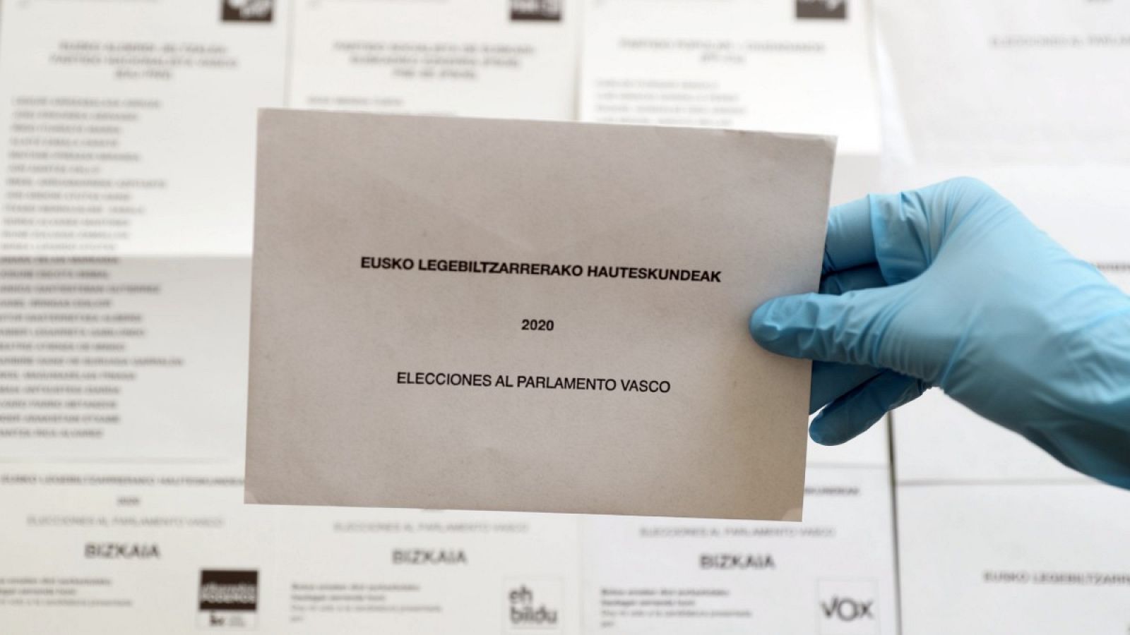 Coronavirus | El Gobierno vasco advierte que quien vaya a votar con coronavirus cometerá un delito contra la salud pública