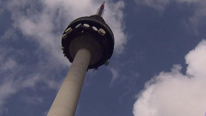 Telediario 1 - RTVE se vuelca con la jornada electoral