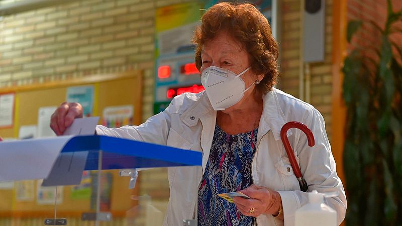 La participacin en Galicia se ralentiza a las 17:00 horas y sube medio punto, hasta el 43%, pese al coronavirus