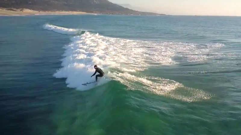 Caminando sobre las olas - Etapa desde Santiago de Compostela a Finisterre - ver ahora