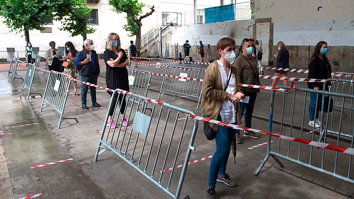 Ordizia acude a las urnas con tranquilidad en medio del brote de coronavirus: "Siempre acudo a votar personalmente, nunca por correo"