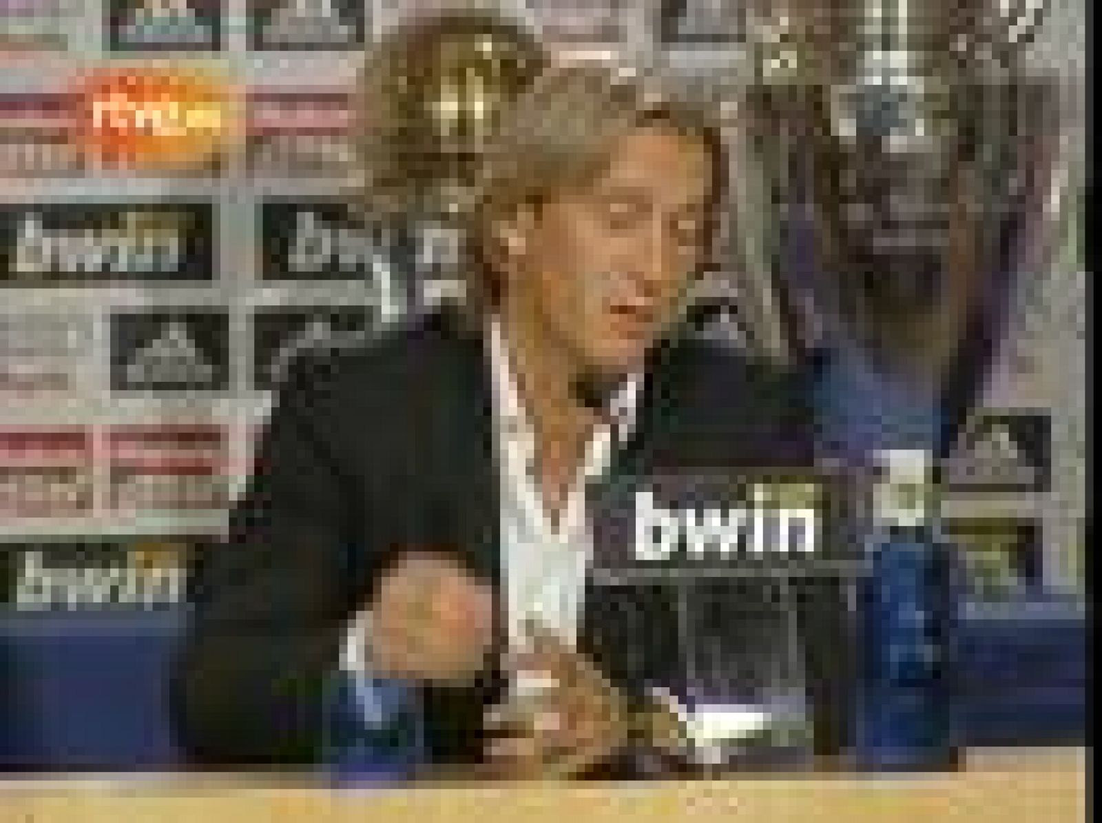 Lágrimas de Míchel en su adiós | Ver