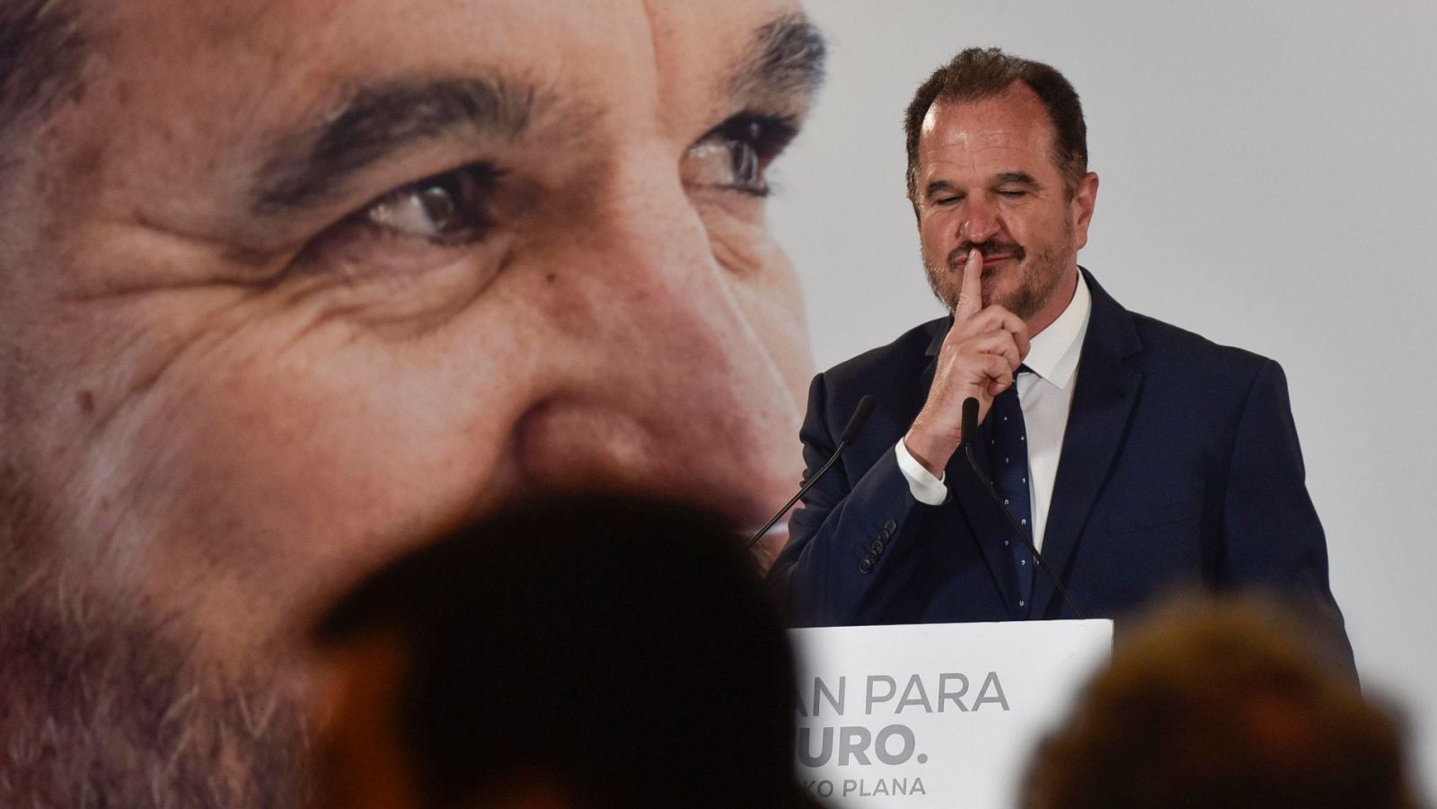 Iturgaiz: "La coalición con C's se mantendrá donde la unidad de España esté en riesgo"