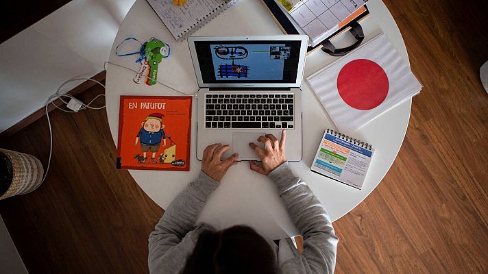 Telediario 1 - ¿Puedo teletrabajar este verano desde mi segunda residencia?