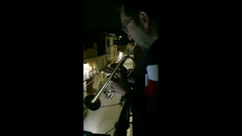 Video animando a los vecinos a través de la música (Archivo Comarcal del Vallès Oriental en Granollers)  