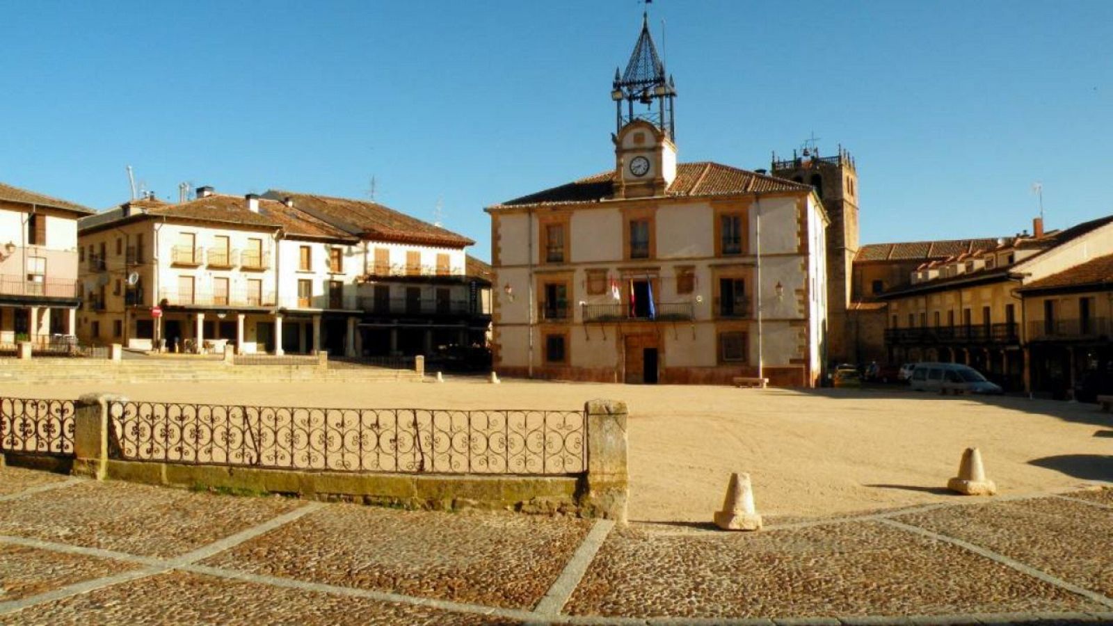 Riaza, mejor destino rural familiar - España Directo | Ver