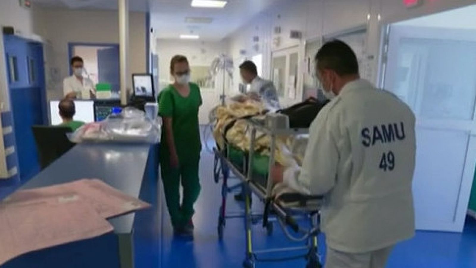 Francia sube el sueldo a sus sanitarios | Ver