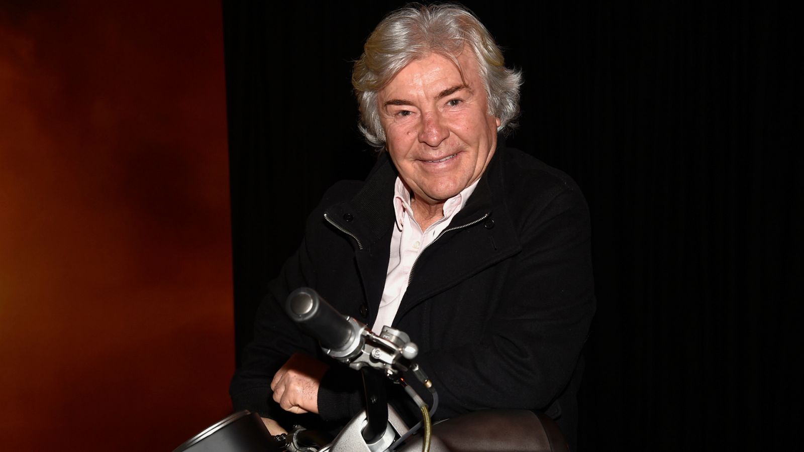 Ángel Nieto, el mundo del motociclismo se vuelca en su homenaje